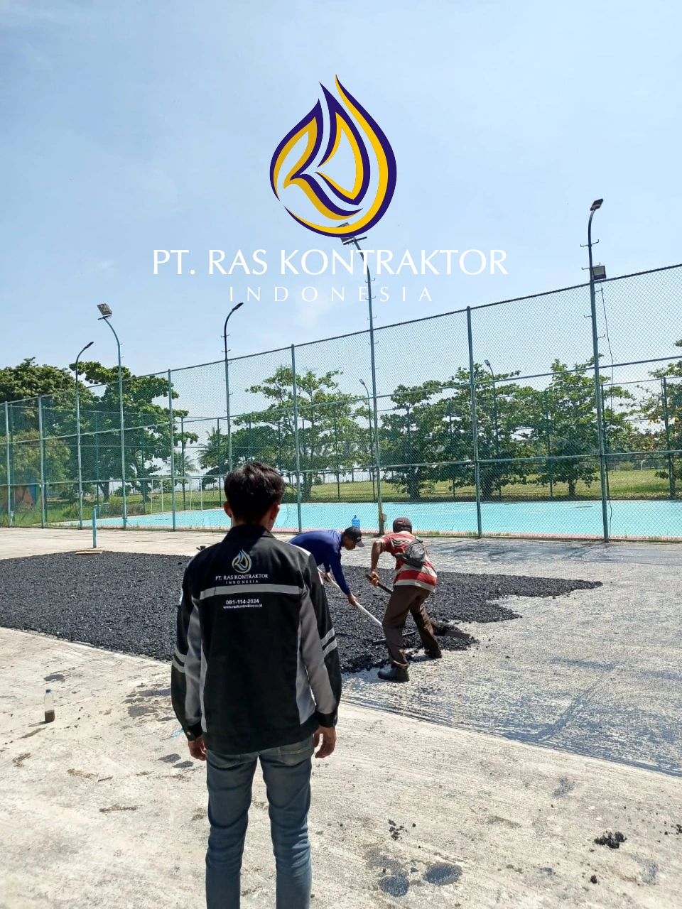 pengaspalan lapangan olahraga di jakarta oleh PT. RAS Kontraktor Indonesia